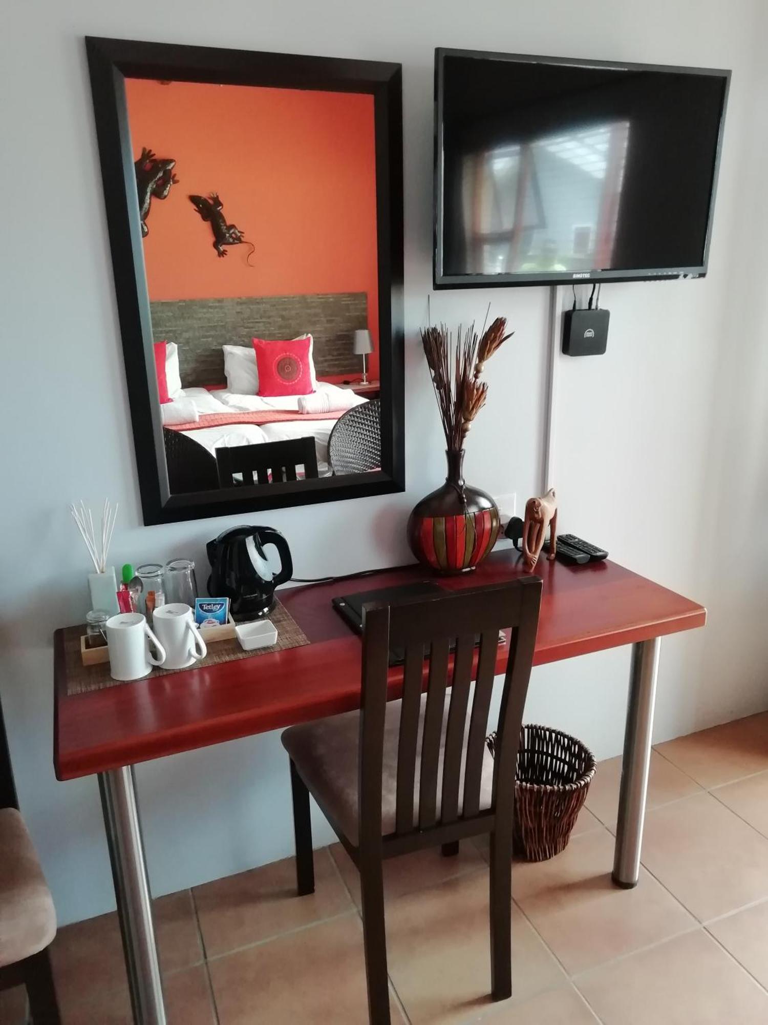 Marula Lodge Swellendam Room photo